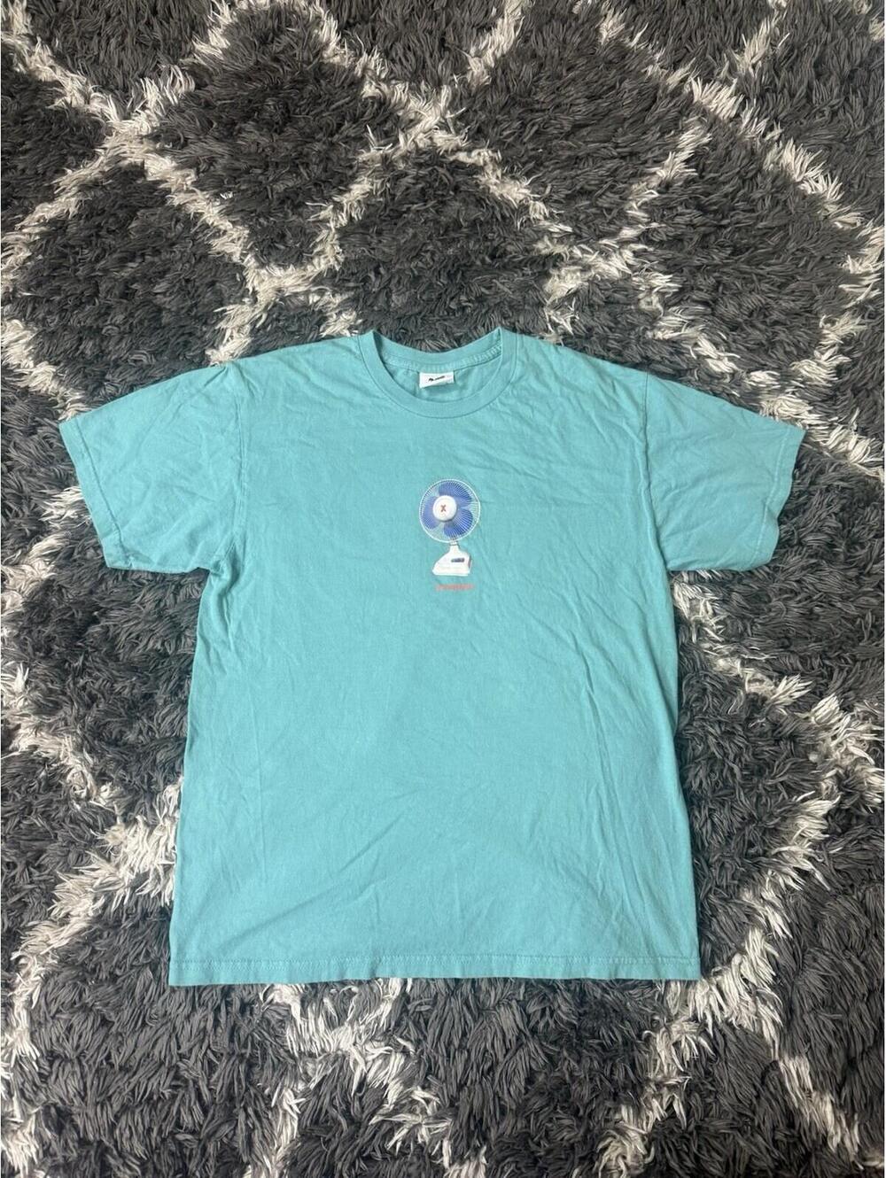 Sci-Fi Fantasy Men's L T-Shirt Teal Green Desk Fan Graphic Tee Retro Crewneck